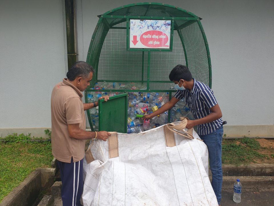 YKK LKA Bottle Collection 1 YKK LKA Bottle Collection 1