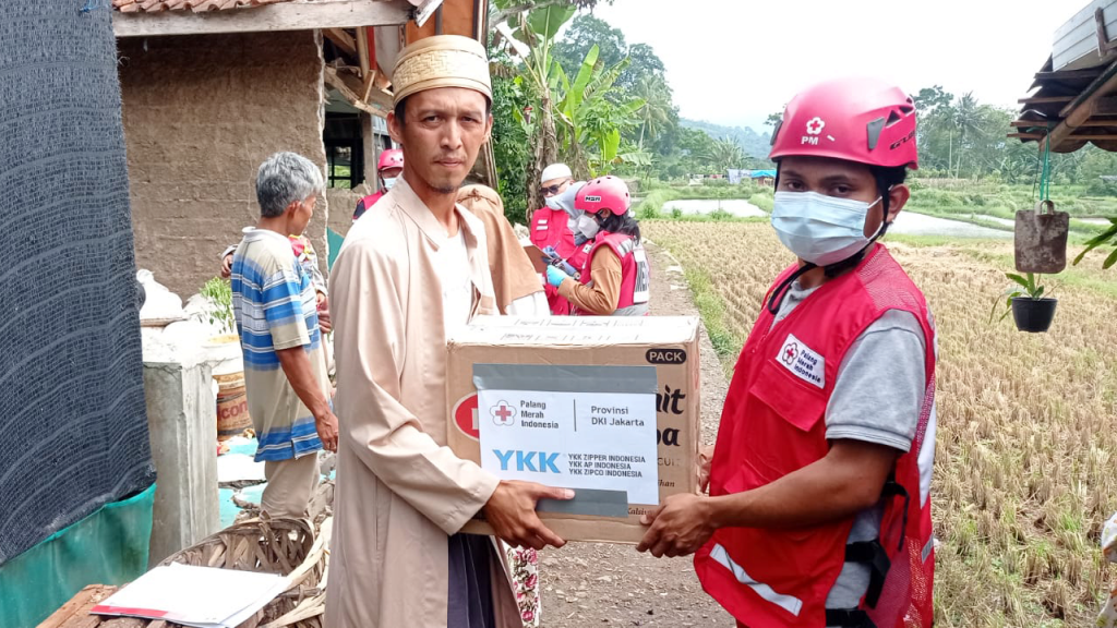 YKK Indonesia Donation Earthquake Victims (2)