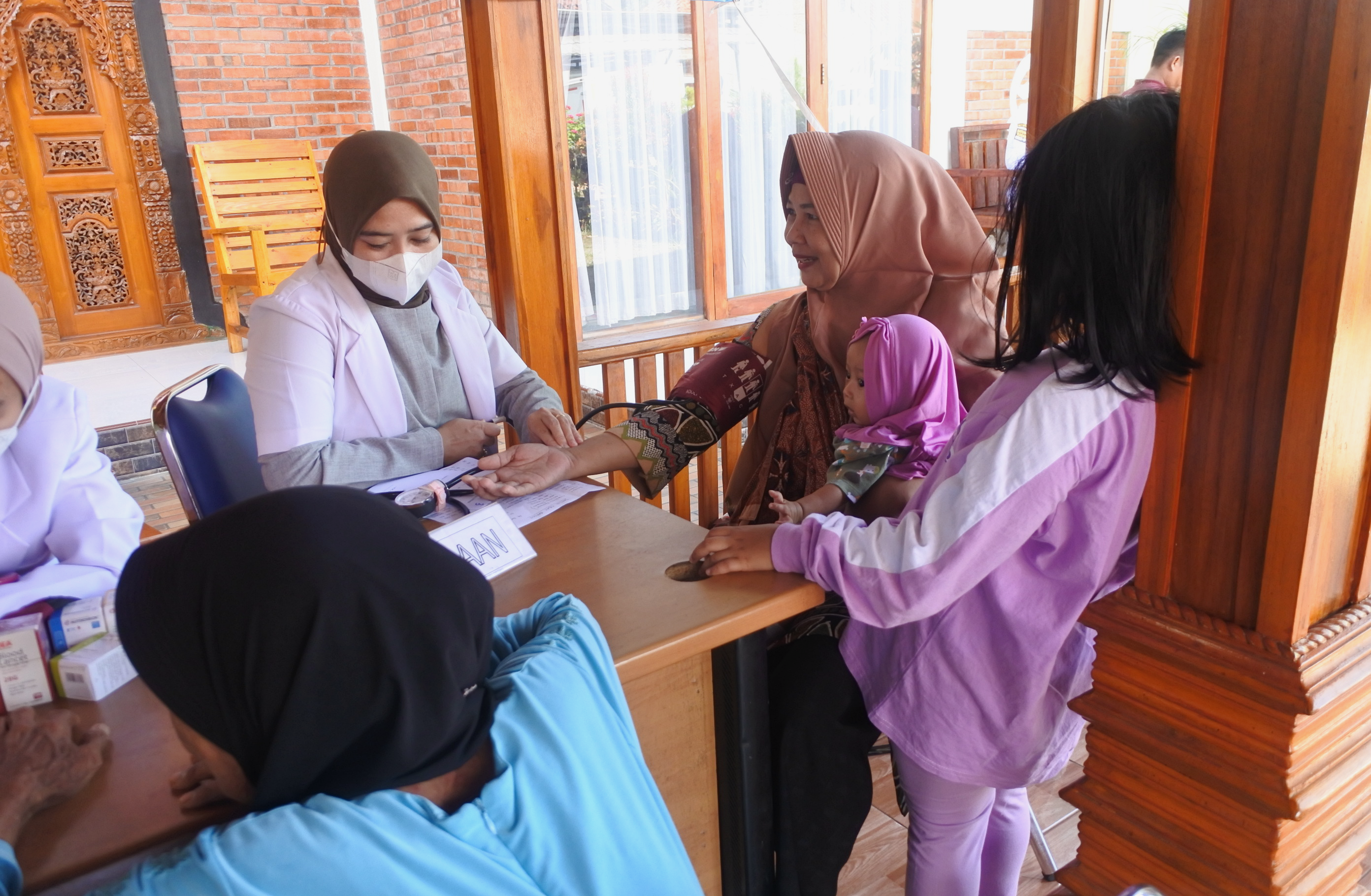 YKK Indonesia free health clinic_2 YKK Indonesia free health clinic_2